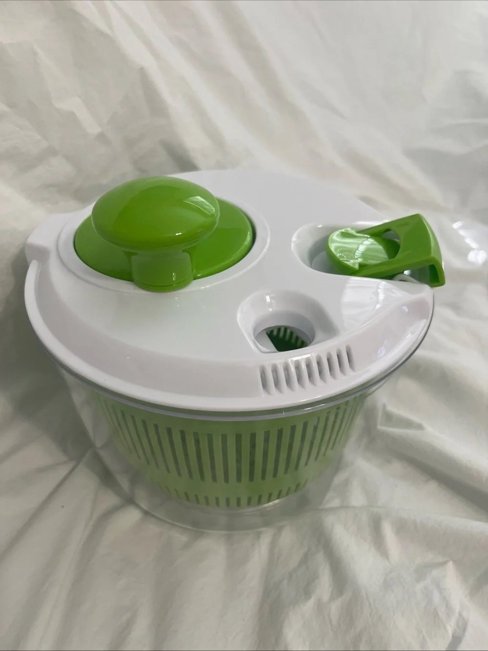 Green Plastic Salad Spinner with Clear Lid - Kitchen Tool